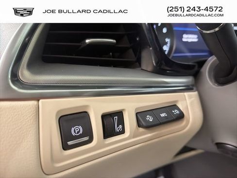 New 2026 Cadillac XT5 Premium Luxury w/ Driver Assist Package FWD image 17
