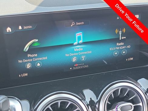 Used 2020 Mercedes-Benz GLB 250 image 10
