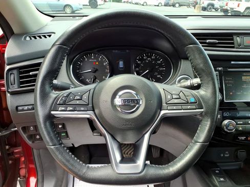 Used 2019 Nissan Rogue SV w/ Premium Package AWD/4WD image 25