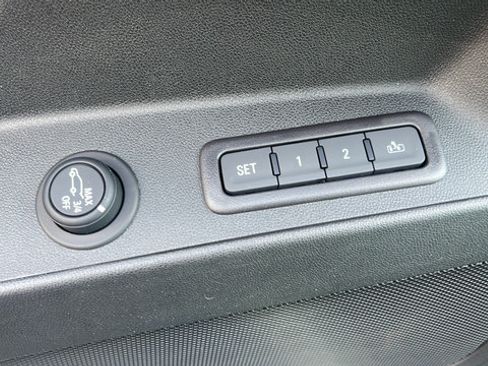 Used 2019 Chevrolet Equinox Premier AWD/4WD image 30