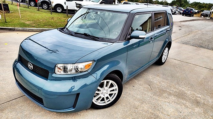 Used 2008 Scion xB FWD image 3