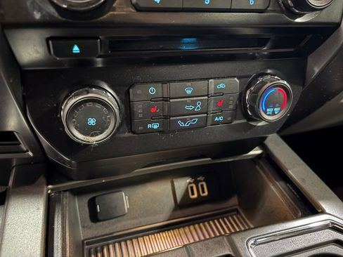 Used 2016 Ford F150 XLT w/ Equipment Group 302A Luxury AWD/4WD image 20