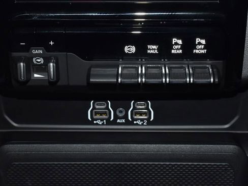 Used 2025 RAM 2500 Big Horn image 21