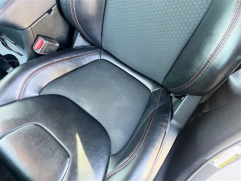 Used 2022 Jeep Cherokee Trailhawk image 19