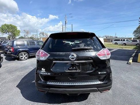 Used 2016 Nissan Rogue SV w/ SV Premium Package AWD/4WD image 5