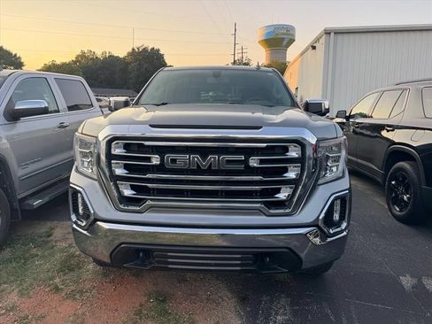 Used 2020 GMC Sierra 1500 SLT w/ X31 Off-Road Package AWD/4WD image 10