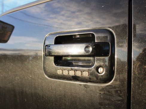 Used 2014 Ford F150 FX4 w/ Equipment Group 401A Mid image 28