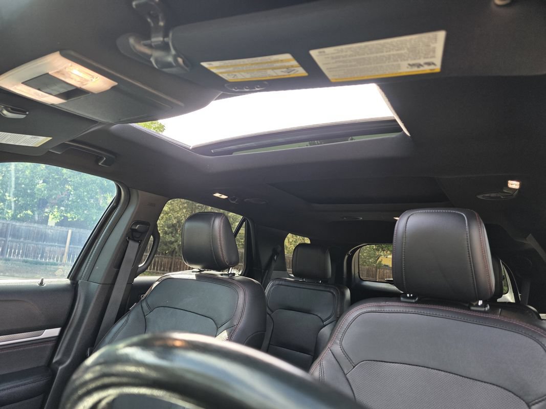 Used 2018 Ford Explorer Sport w/ Equipment Group 401A AWD/4WD image 33