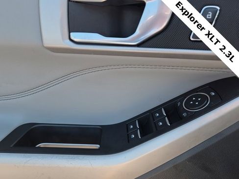 Used 2022 Ford Explorer XLT w/ Equipment Group 202A image 17