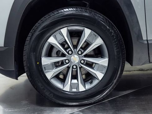 Used 2025 Chevrolet Equinox LT AWD/4WD image 26