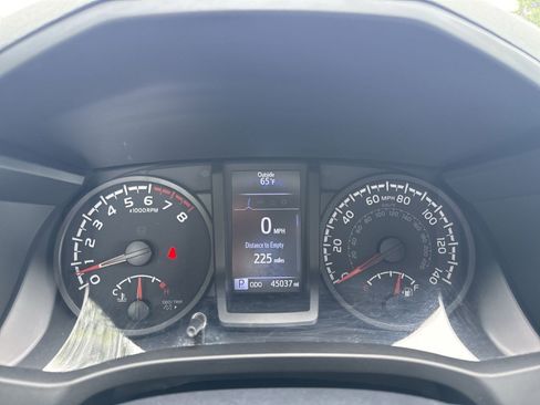 Used 2021 Toyota Tacoma SR w/ SX Package AWD/4WD image 17