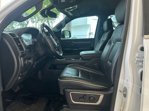 Used 2020 RAM 1500 Limited w/ Body Color Bumper Group RWD image 6