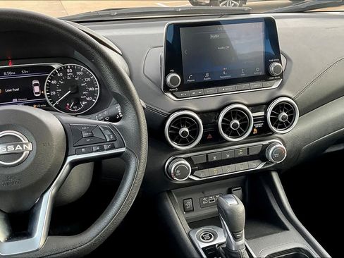 Used 2024 Nissan Sentra SV image 6