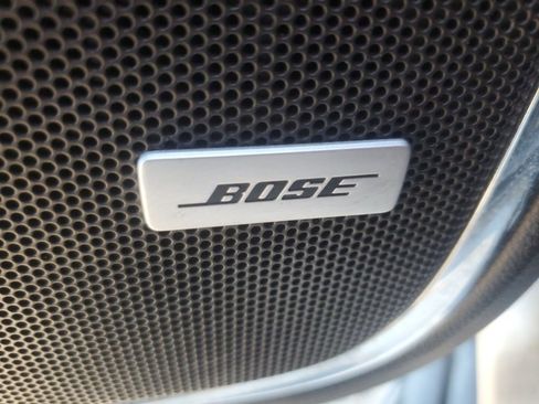 Used 2020 Chevrolet Suburban LT image 12