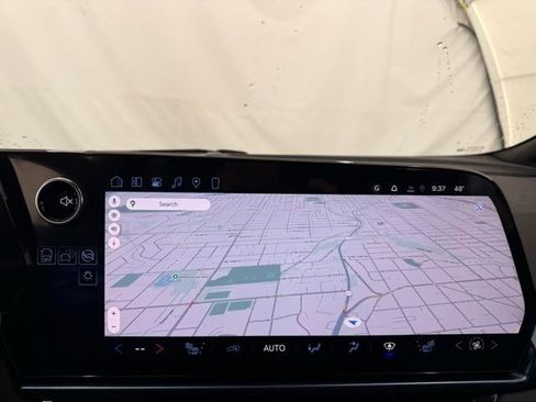 New 2026 Chevrolet Equinox EV LT FWD image 33