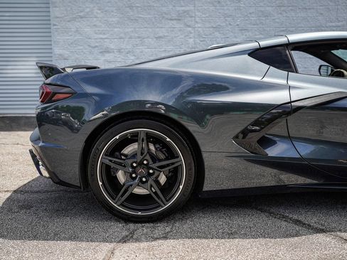 Used 2021 Chevrolet Corvette Stingray Premium Cpe w/ Z51 Performance Package RWD image 16