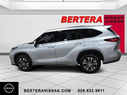 Used 2021 Toyota Highlander XLE