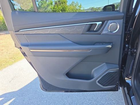 New 2026 Buick Enclave Avenir w/ Super Cruise Package image 11