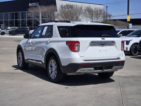 Used 2021 Ford Explorer XLT w/ Equipment Group 202A AWD/4WD image 3