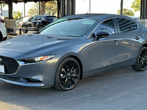Used 2025 MAZDA MAZDA3 s image 3