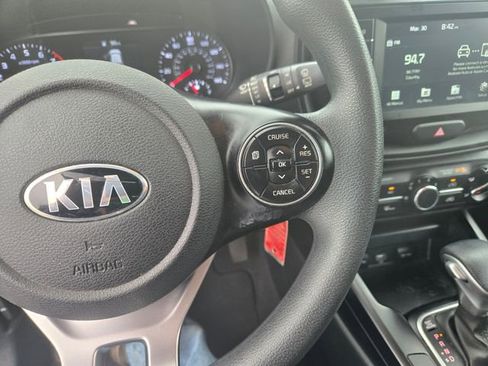 Used 2021 Kia Soul S FWD image 15