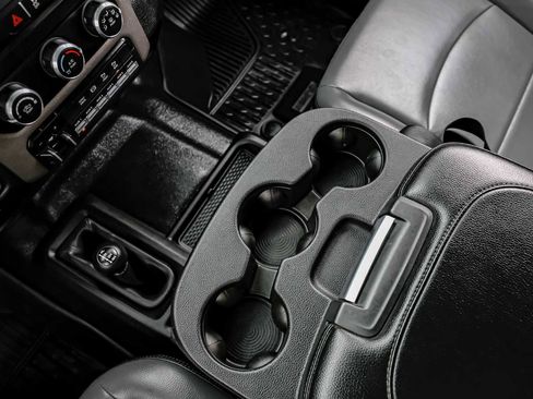 Used 2022 RAM 5500 Tradesman w/ Chrome Appearance Group image 22