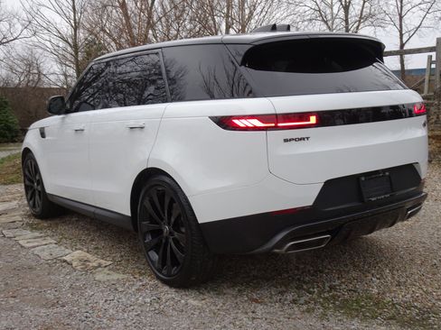 Certified 2023 Land Rover Range Rover Sport SE image 8