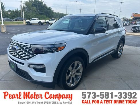 Used 2020 Ford Explorer Platinum w/ Premium Technology Package AWD/4WD image 7