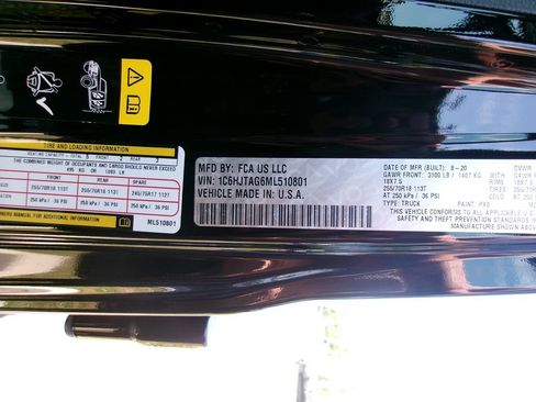 Used 2021 Jeep Gladiator Sport w/ Quick Order Package 24Q 80Th AWD/4WD image 18