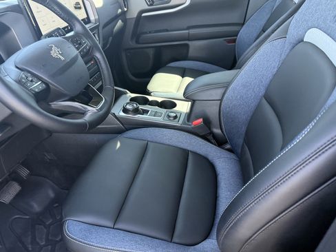 Used 2025 Ford Bronco Sport Outer Banks AWD/4WD image 11