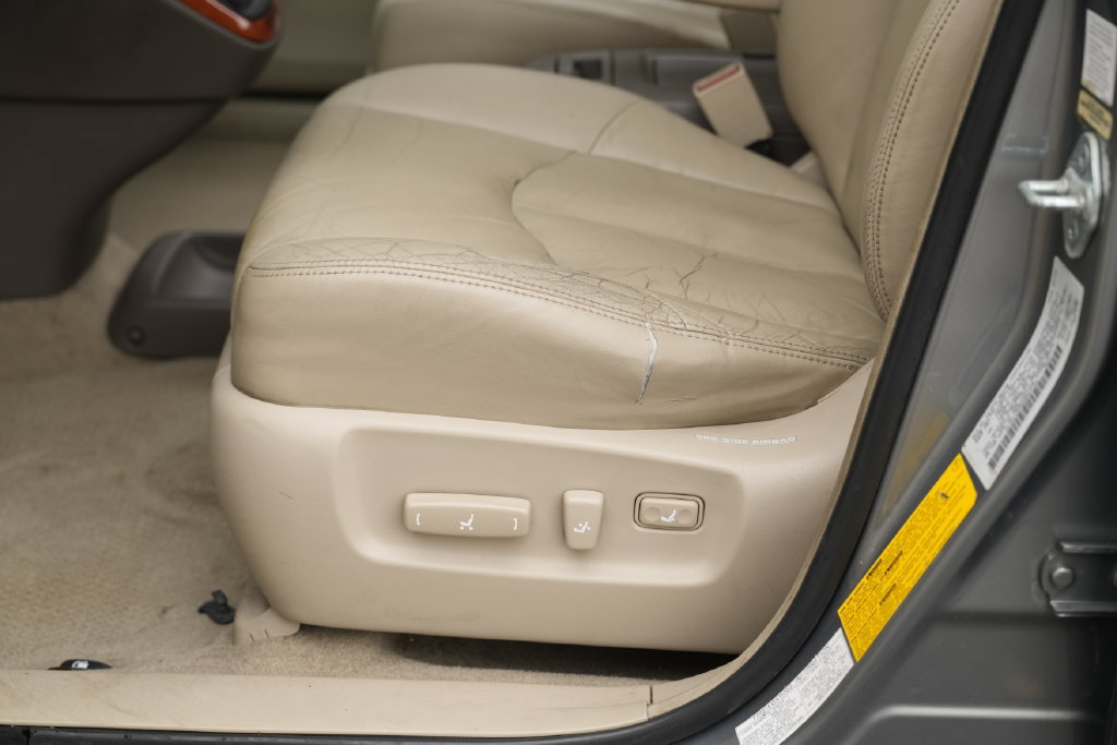 Used 2002 Lexus RX 300 4WD w/ Premium Pkg Plus image 18