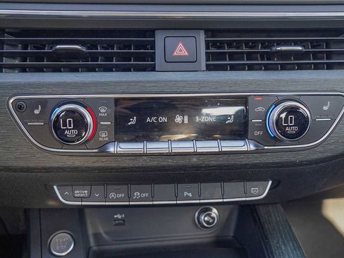 Used 2019 Audi A4 2.0T Premium image 19