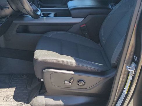 Used 2022 RAM 1500 Big Horn RWD image 16