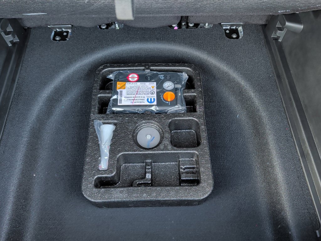 New 2026 Jeep Compass Limited AWD/4WD image 17