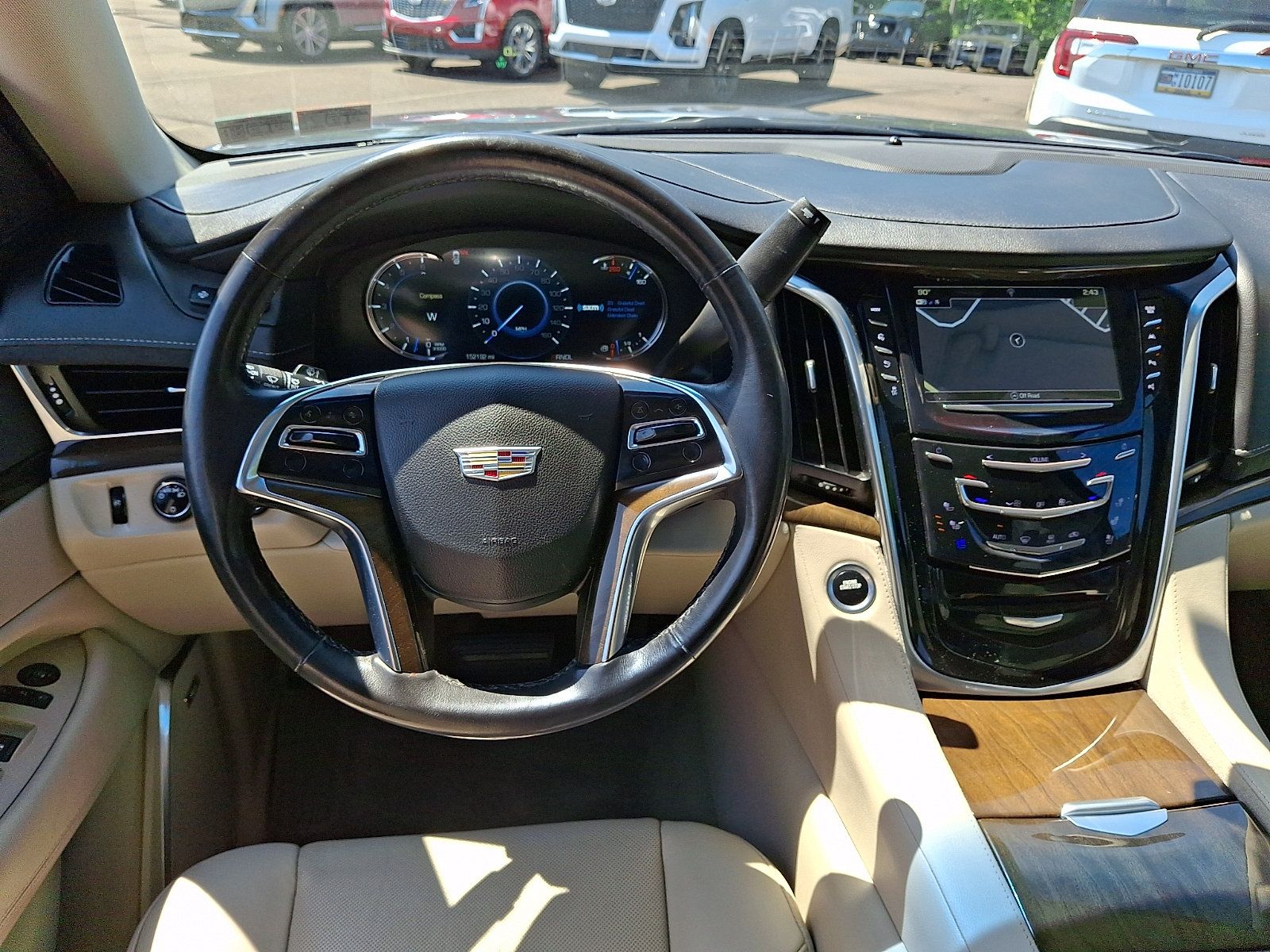 Used 2020 Cadillac Escalade Luxury w/ LPO, Radiant Package AWD/4WD image 13