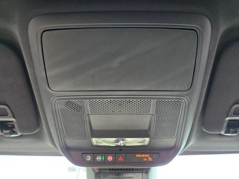Used 2025 Chevrolet Equinox LT AWD/4WD image 30