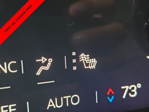 Used 2025 GMC Yukon XL Denali image 30