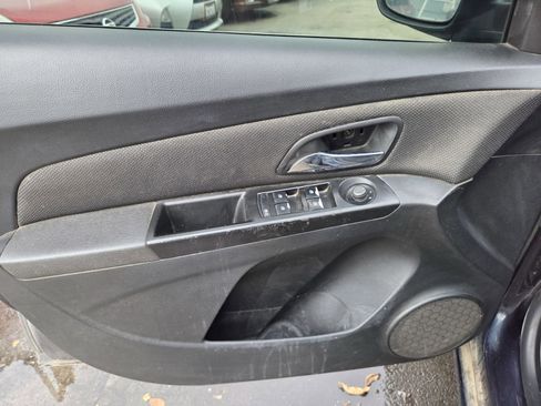 Used 2014 Chevrolet Cruze LT FWD image 7