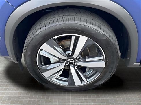 Used 2023 Nissan Rogue SL w/ SL Premium Package image 13