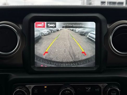 Certified 2021 Jeep Wrangler Unlimited Rubicon image 36