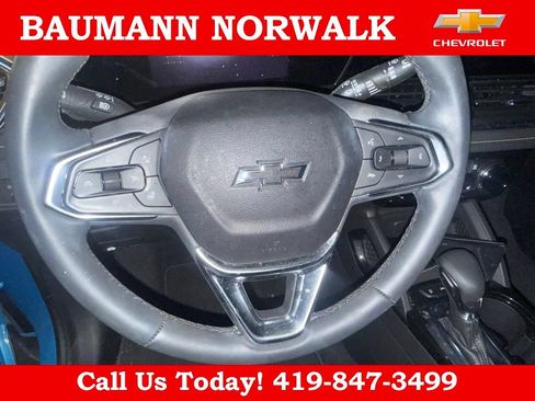 Used 2025 Chevrolet TrailBlazer ACTIV w/ Convenience Package AWD/4WD image 17