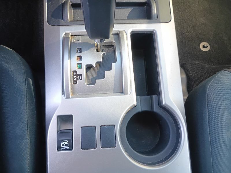 Used 2013 Toyota 4Runner SR5 AWD/4WD image 13