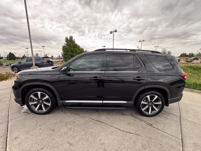 Used 2023 Honda Pilot Touring image 5