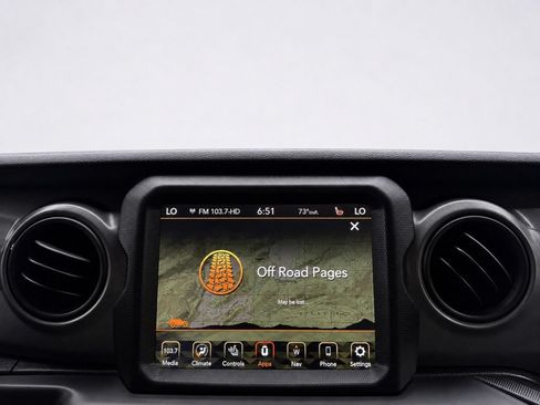 Used 2023 Jeep Wrangler Unlimited Sahara w/ Cold Weather Group AWD/4WD image 34