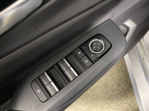 Used 2023 Toyota Prius Prime FWD image 16