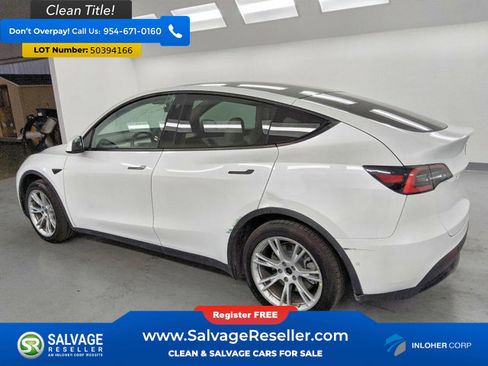 Used 2021 Tesla Model Y 2WD image 3