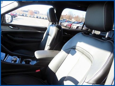 New 2025 Jeep Grand Cherokee Limited AWD/4WD image 12