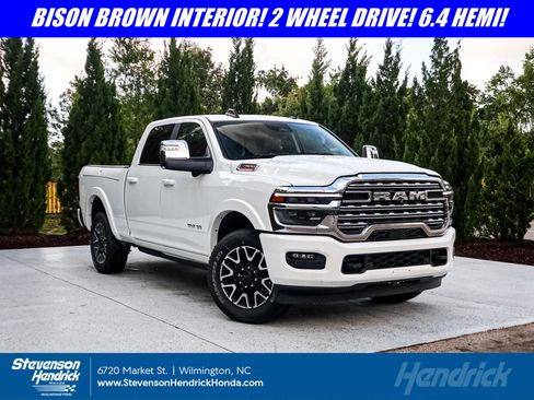 Used 2025 RAM 2500 Limited RWD image 1