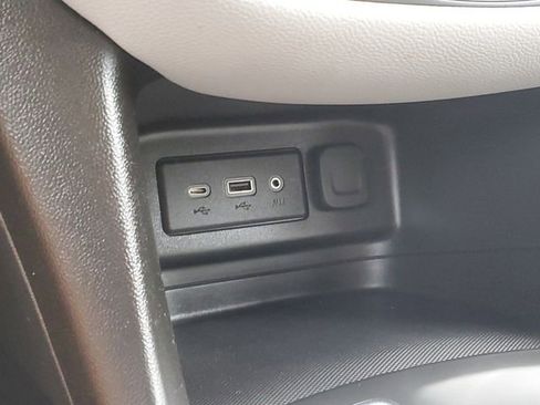 Used 2020 Chevrolet Equinox LT AWD/4WD image 21