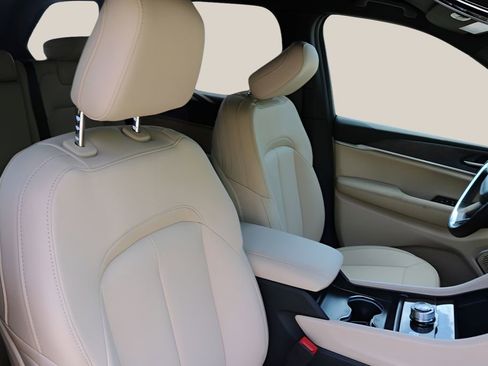 New 2026 Jeep Grand Cherokee Limited RWD image 19